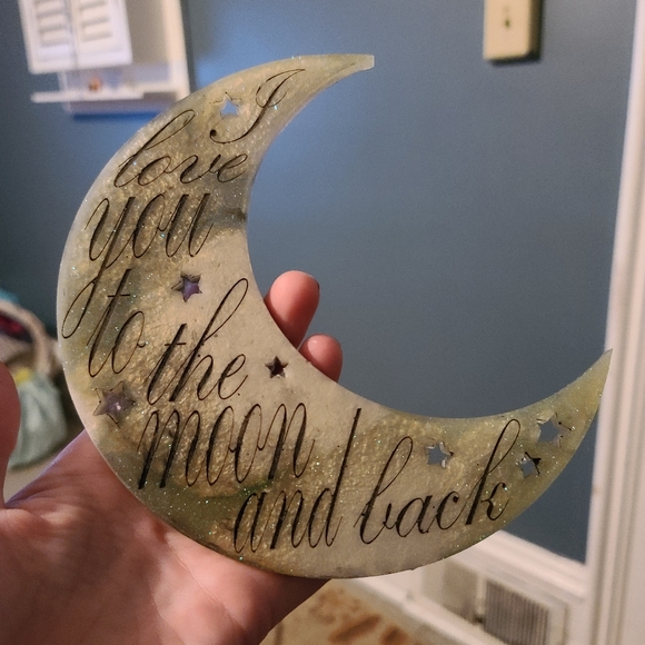 Wall hanger - Picture 2 of 2